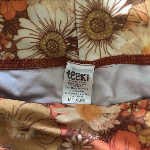 Teeki 💜 Wildflower Set Leggings & Crop Top Medium - Picture 4 of 4